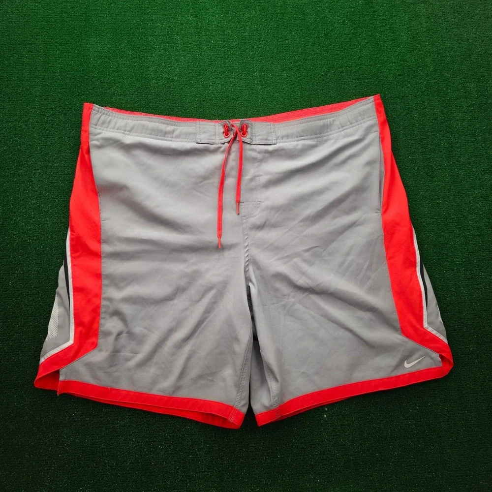Nike Dri-Fit Colorblock Swim Trunks Board Shorts Mens XL Gray Mesh Lined